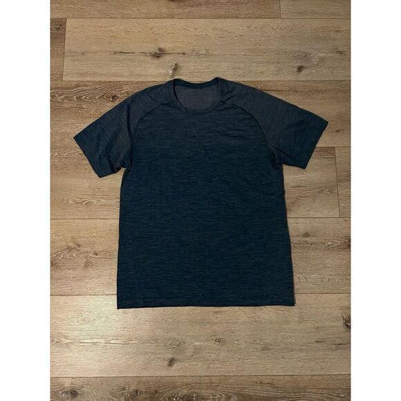 Lululemon Shirt Mens Large Gray Metal Vent Tech Activewear Gym Yoga Running - Picture 1 of 3